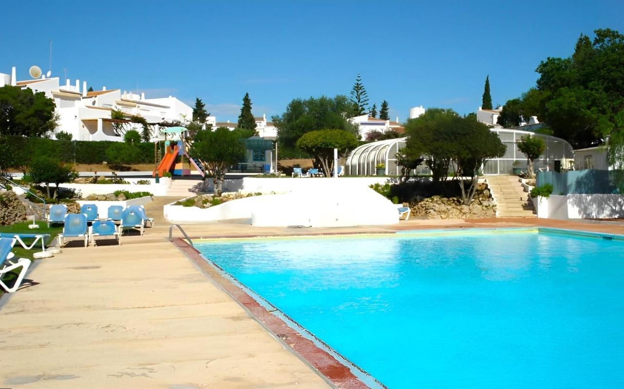 Apartamento Armacao De Pera Twins 3 With Pool By Homing Exterior foto
